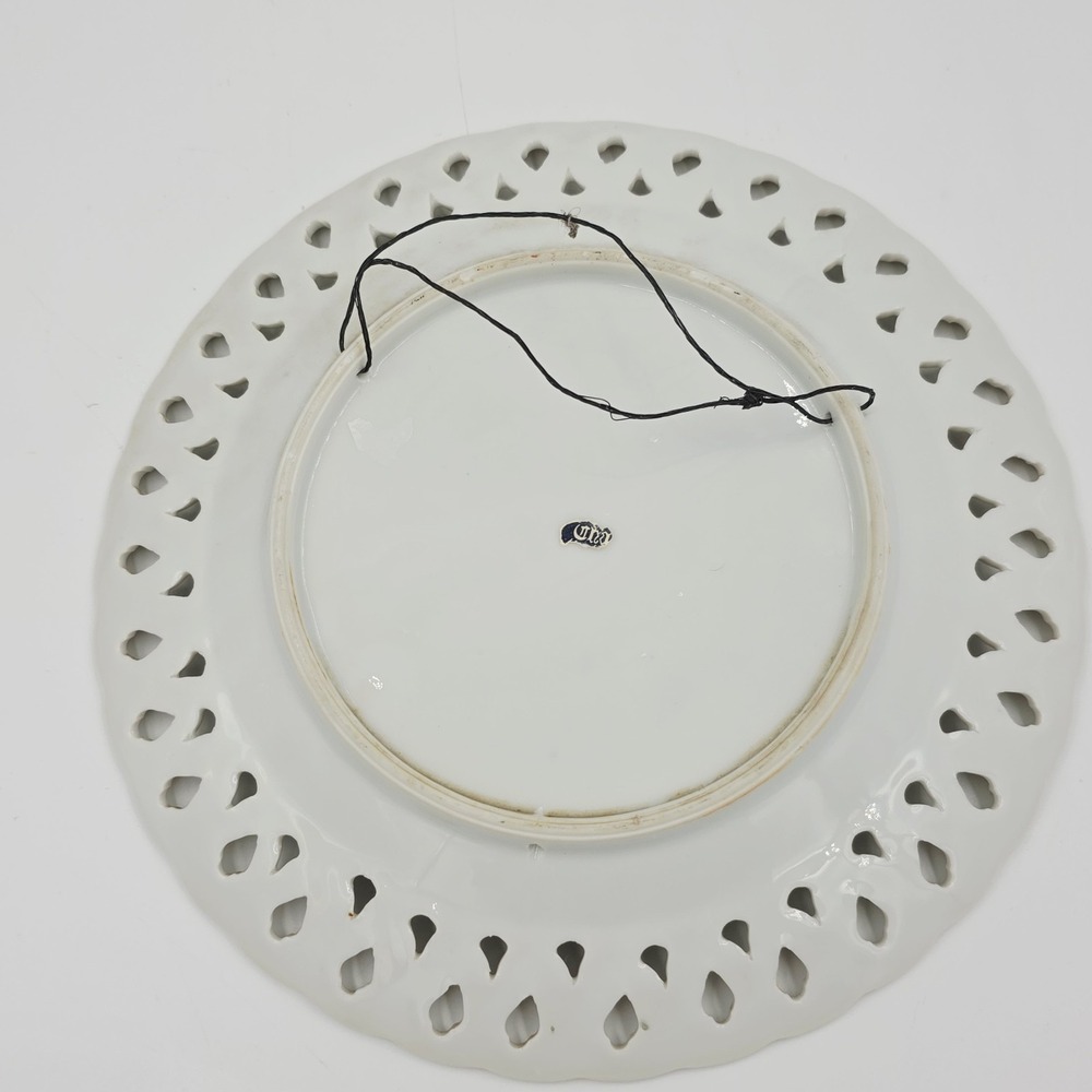 Vintage Cardinal Reticulated Display Plate Bird Collector Japan 8" White Red MCM - Picture 4 of 5